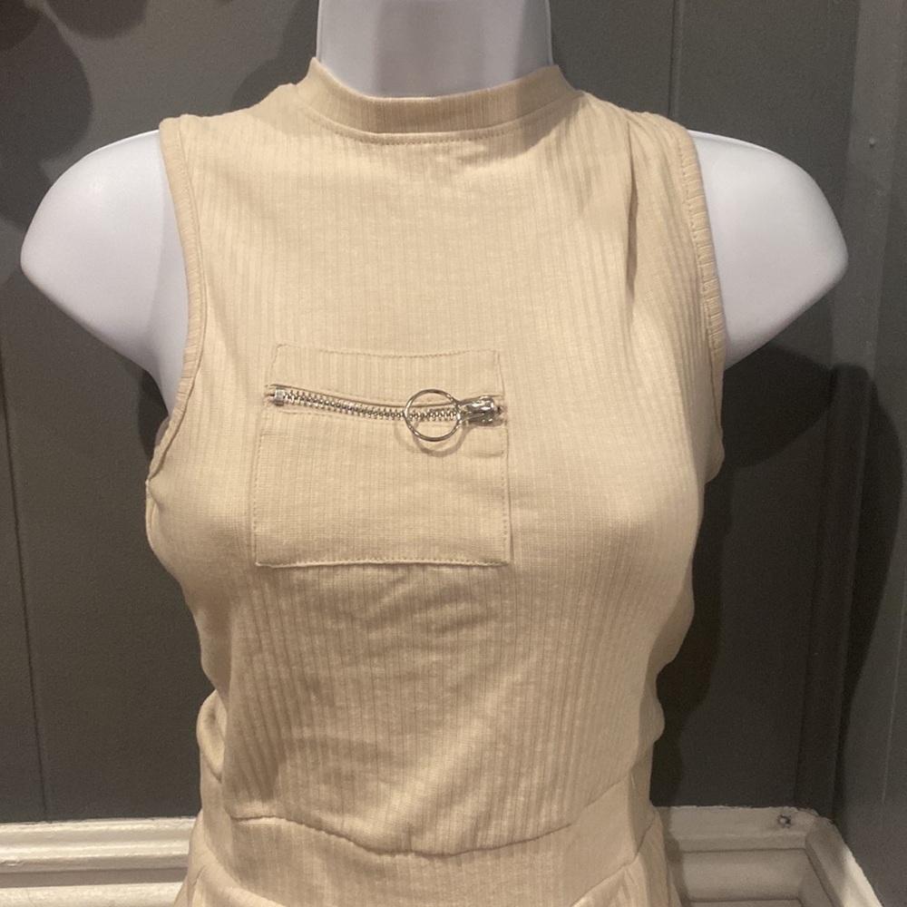 Missguided Dress - Picture 3 of 9